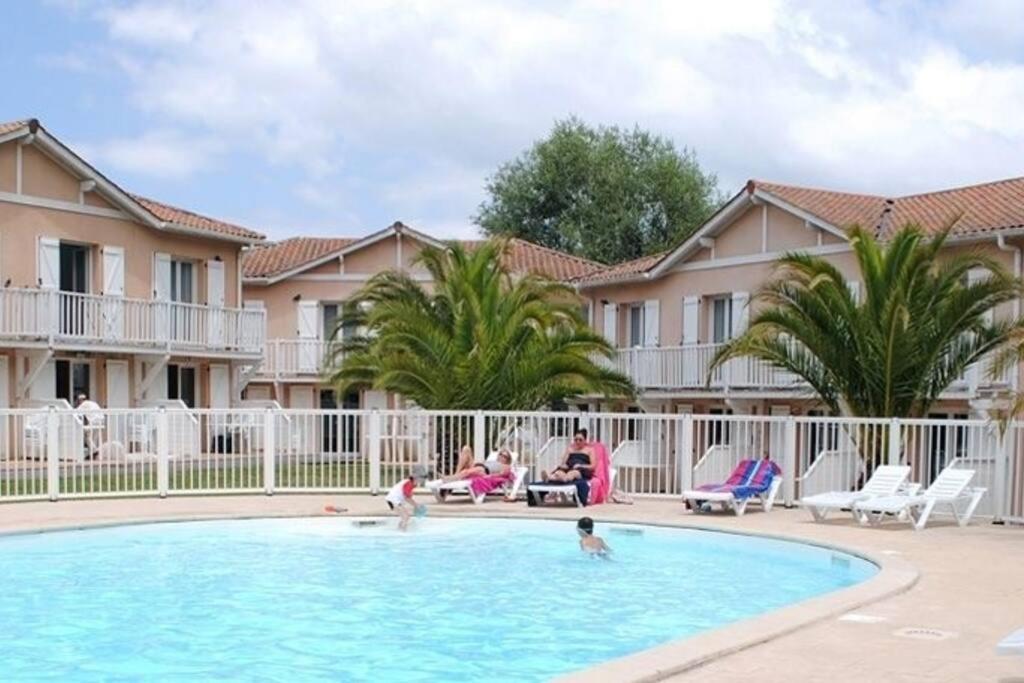 Апартаменти T3 En Duplex Avec Grande Piscine Англет Екстер'єр фото