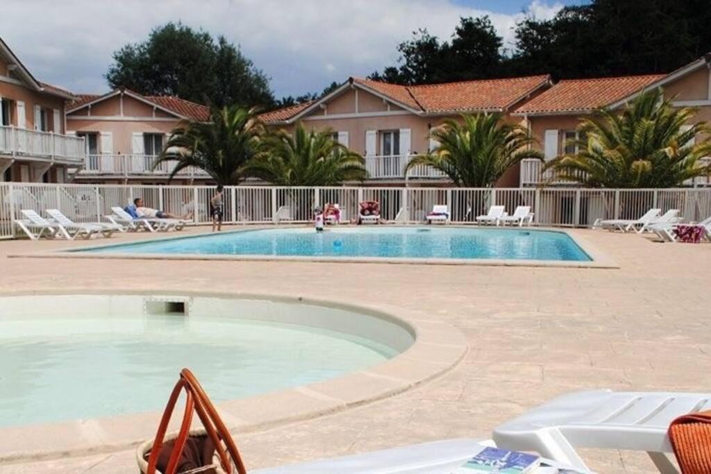 Апартаменти T3 En Duplex Avec Grande Piscine Англет Екстер'єр фото